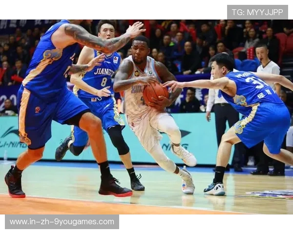 CBA新疆连续转换奏效,比分差距被迅速拉开